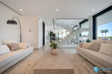 5 bedroom House for Sale in Nueva Andalucía-45368