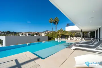 5 bedroom House for Sale in Nueva Andalucía-45364