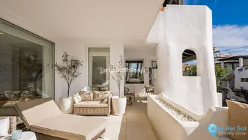 3 bedroom Apartment for Sale in The Golden Mile-45423