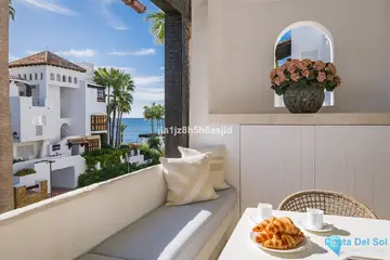 3 bedroom Apartment for Sale in The Golden Mile-45408