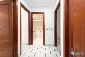 4 bedroom Apartment for Sale in Málaga Centro-17173