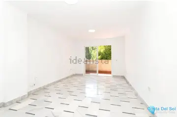4 bedroom Apartment for Sale in Málaga Centro-17175