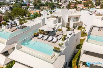 3 bedroom House for Sale in Nueva Andalucía