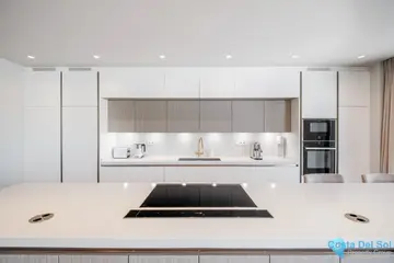 6 bedroom House for Sale in El Paraiso-45555