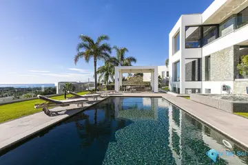 4 bedroom House for Sale in Benahavís