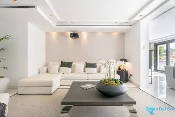5 bedroom House for Sale in Nueva Andalucía-45718