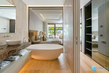 4 bedroom Apartment for Sale in The Golden Mile-45741
