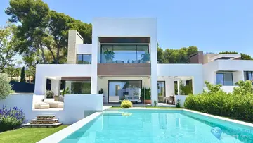 5 bedroom House for Sale in Marbella