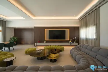 5 bedroom House for Sale in Benalmadena Costa-45769