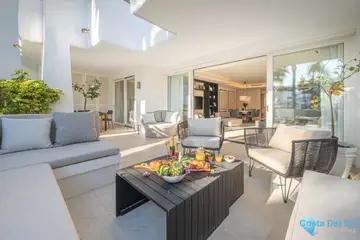 3 bedroom Apartment for Sale in The Golden Mile-45904
