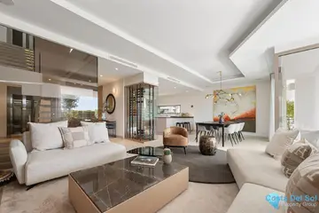 4 bedroom House for Sale in Nueva Andalucía-45920