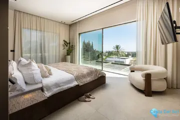 5 bedroom House for Sale in Nueva Andalucía-45984