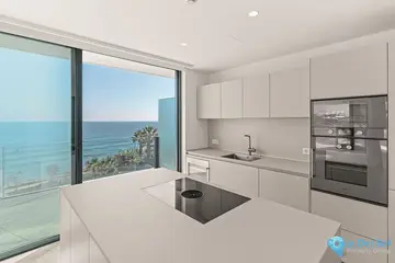 4 bedroom Apartment for Sale in Estepona-46063