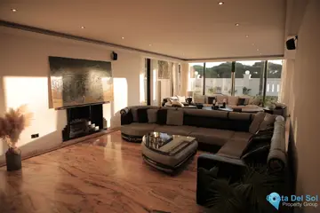 8 bedroom House for Sale in Artola-46091