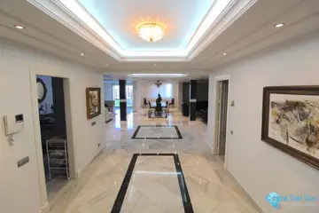4 bedroom Apartment for Sale in Puerto Banús-46139