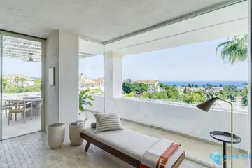 5 bedroom Apartment for Sale in The Golden Mile