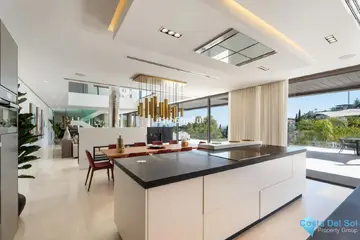 5 bedroom House for Sale in La Quinta-46353