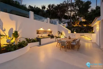 5 bedroom House for Sale in Nueva Andalucía-46370
