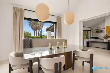 4 bedroom House for Sale in The Golden Mile-46410