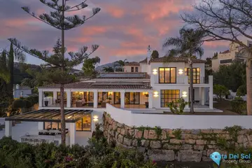 5 bedroom House for Sale in El Paraiso