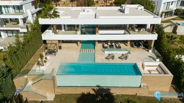 5 bedroom House for Sale in Benahavís