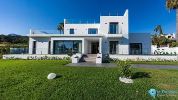 5 bedroom House for Sale in Marbella-46529