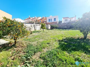 600m2 Plot for Sale in Fuengirola