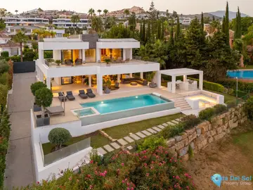5 bedroom House for Sale in Nueva Andalucía-46524