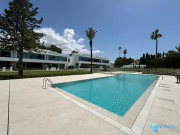 4 bedroom House for Sale in Nueva Andalucía-46602