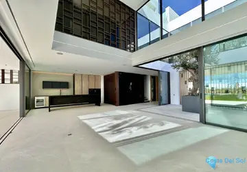 4 bedroom House for Sale in Nueva Andalucía-46606