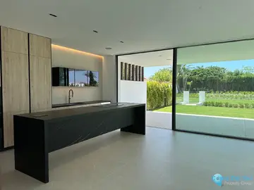 4 bedroom House for Sale in Nueva Andalucía-46613
