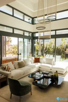 4 bedroom House for Sale in The Golden Mile-46841