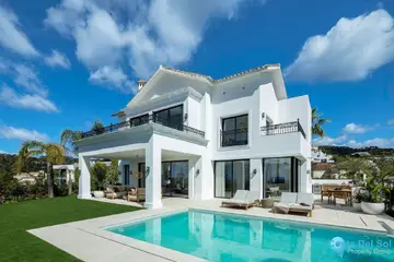 5 bedroom House for Sale in Los Arqueros