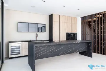 3 bedroom House for Sale in The Golden Mile-46909