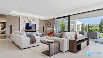 5 bedroom House for Sale in Los Flamingos-47012