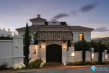 6 bedroom House for Sale in Nueva Andalucía-47133
