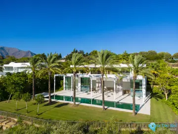 4 bedroom House for Sale in Casares