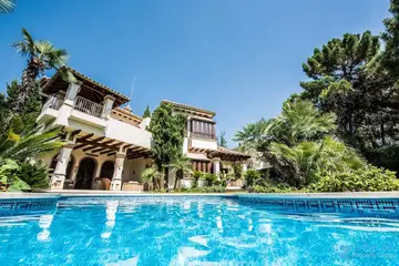8 bedroom House for Sale in La Zagaleta