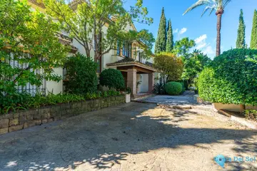7 bedroom House for Sale in Sierra Blanca-47294