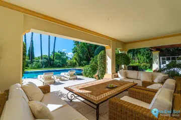 7 bedroom House for Sale in Sierra Blanca-47298