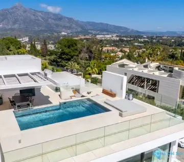 3 bedroom House for Sale in Nueva Andalucía