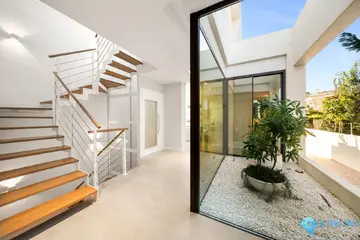 5 bedroom House for Sale in New Golden Mile-47513
