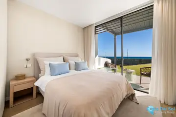 5 bedroom House for Sale in New Golden Mile-47515