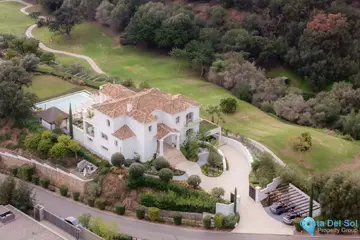 5 bedroom House for Sale in Benahavís