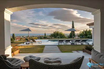 4 bedroom House for Sale in Los Flamingos-47552