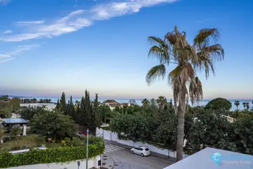 5 bedroom House for Sale in The Golden Mile-47596