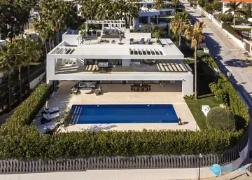 5 bedroom House for Sale in The Golden Mile-47598