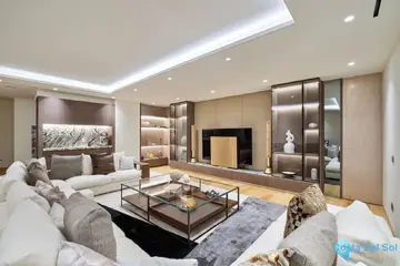 5 bedroom Apartment for Sale in Marbella-47777