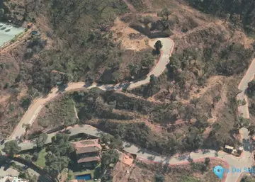 16122m2 Plot for Sale in La Mairena-47795