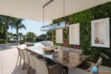 5 bedroom House for Sale in El Madroñal-47848